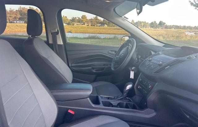 1FMCU0F71KUB58148 Ford ESCAPE S