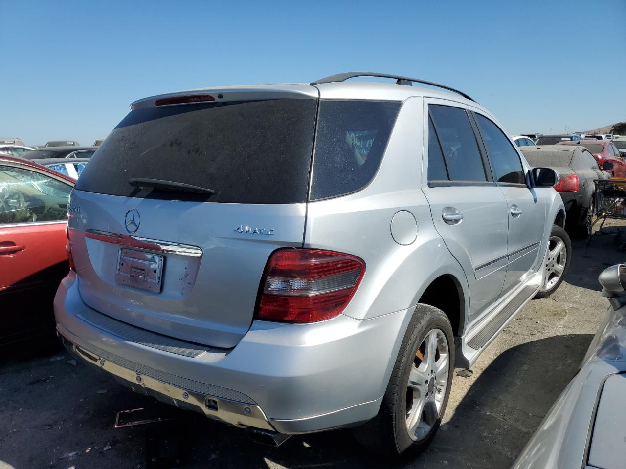 4jgbb86e17a285988 4JGBB86E17A285988 2007 Mercedes-Benz Ml 350