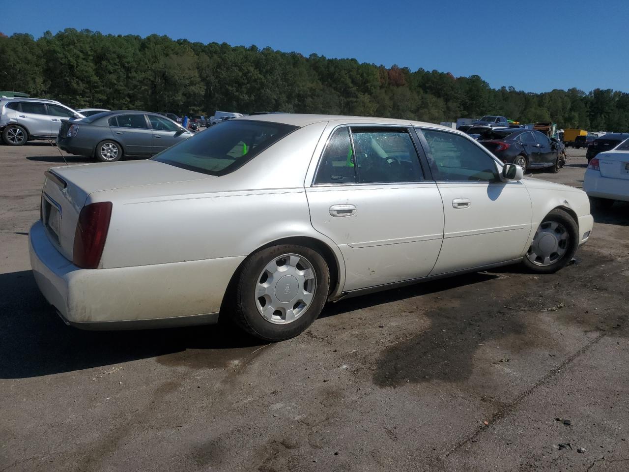 1G6KD54Y1YU311082 2000 Cadillac Deville