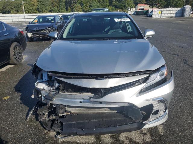  TOYOTA CAMRY 2022 Сріблястий