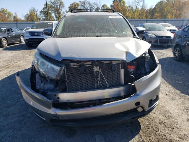 5TDJKRFH9FS159265 Toyota Highlander Xle