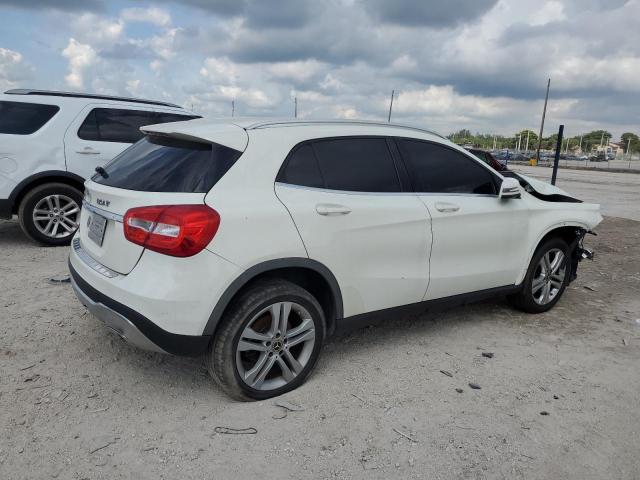 VIN WDCTG4EB5JJ402872 2018 Mercedes-Benz GLA-Class,... no.3