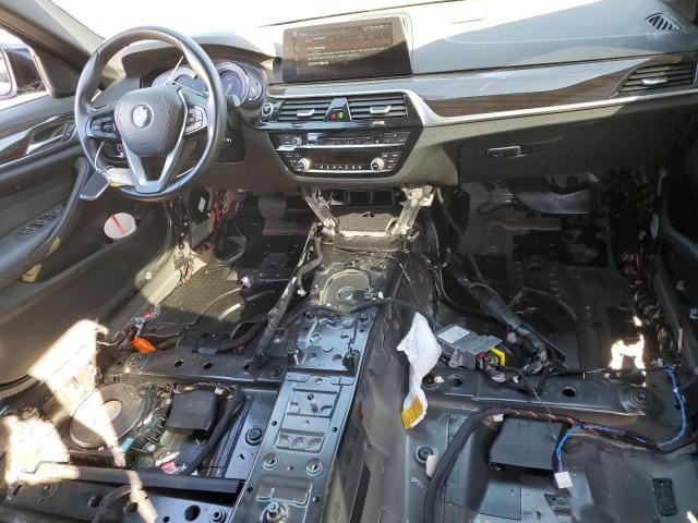 WBAJA9C59KB389027 BMW 530e