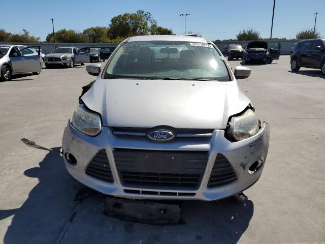 VIN 1FADP3F24EL161549 2014 Ford Focus, SE no.5