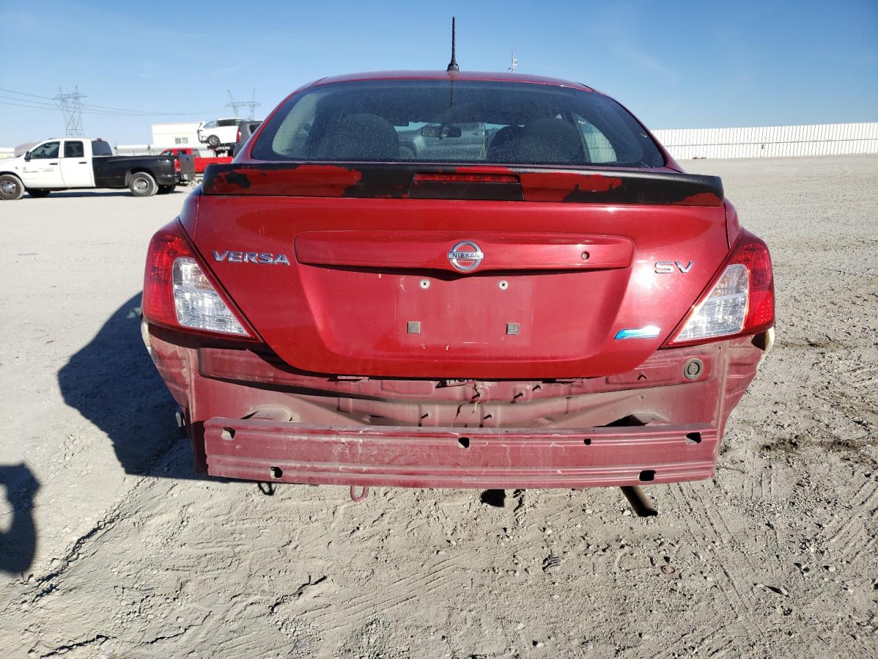 2015 Nissan Versa S vin: 3N1CN7AP8FL888157