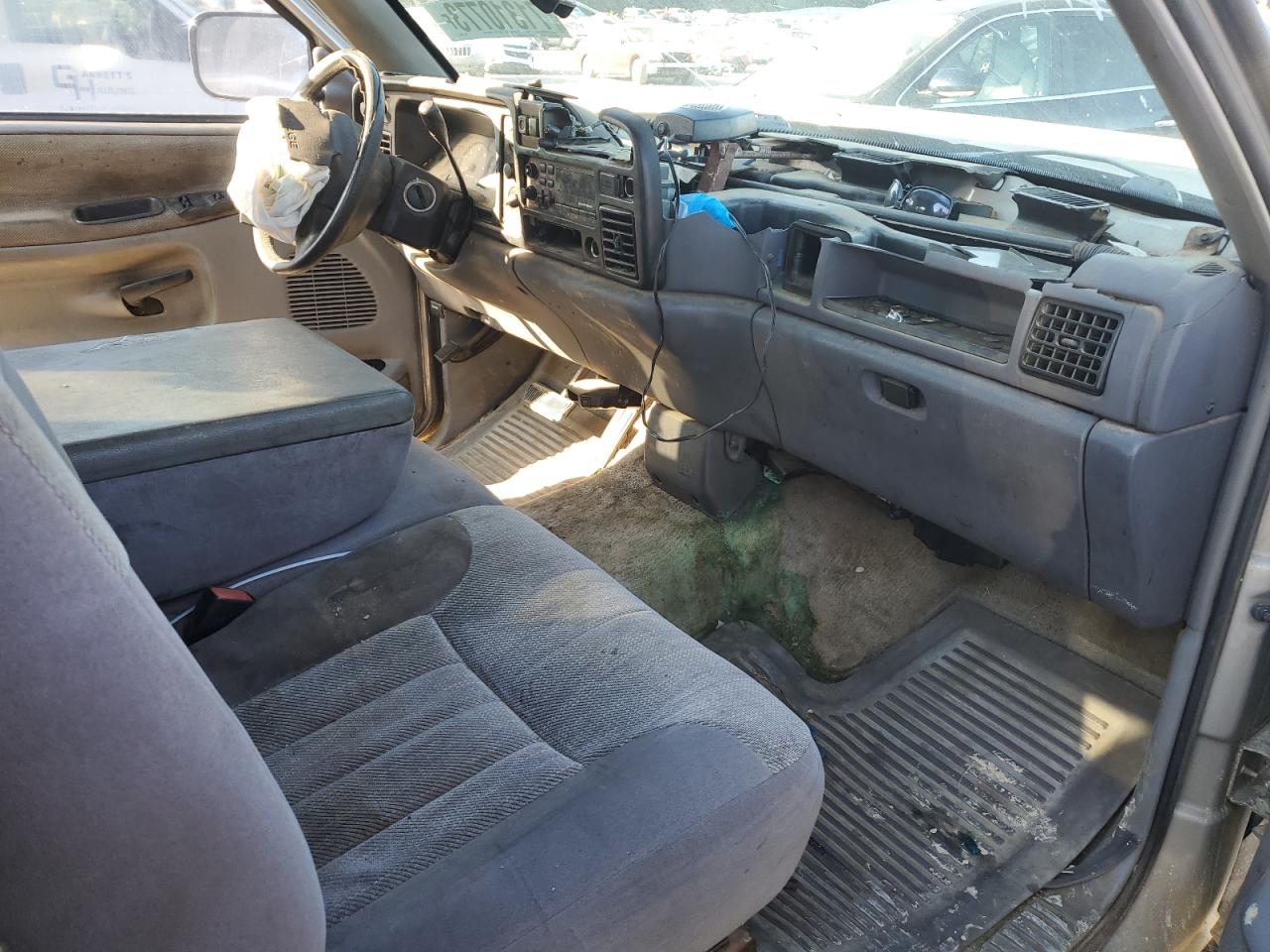 3B7HC13ZXVG832605 1997 Dodge Ram 1500