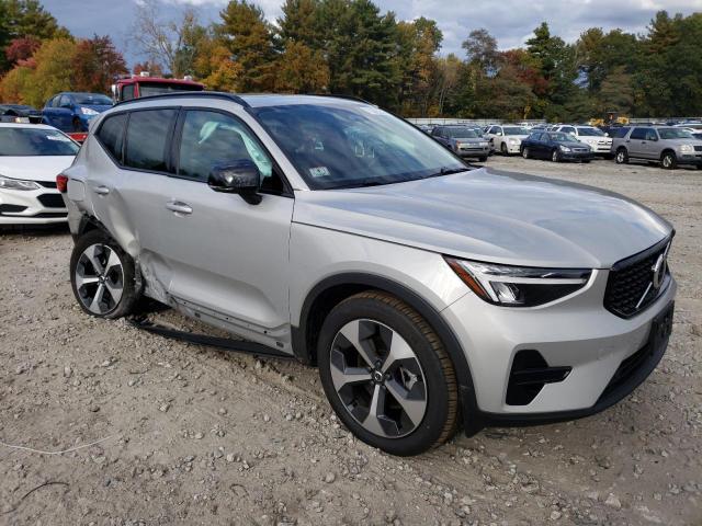 2024 VOLVO XC40 CORE - YV4L12UK4R2214361
