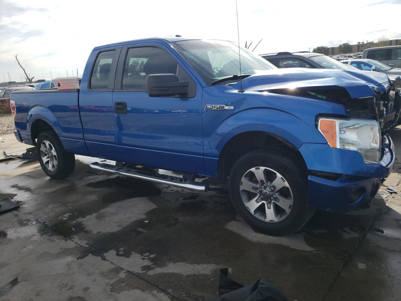 2013 Ford F150 Super Cab vin: 1FTFX1CF4DFA60586