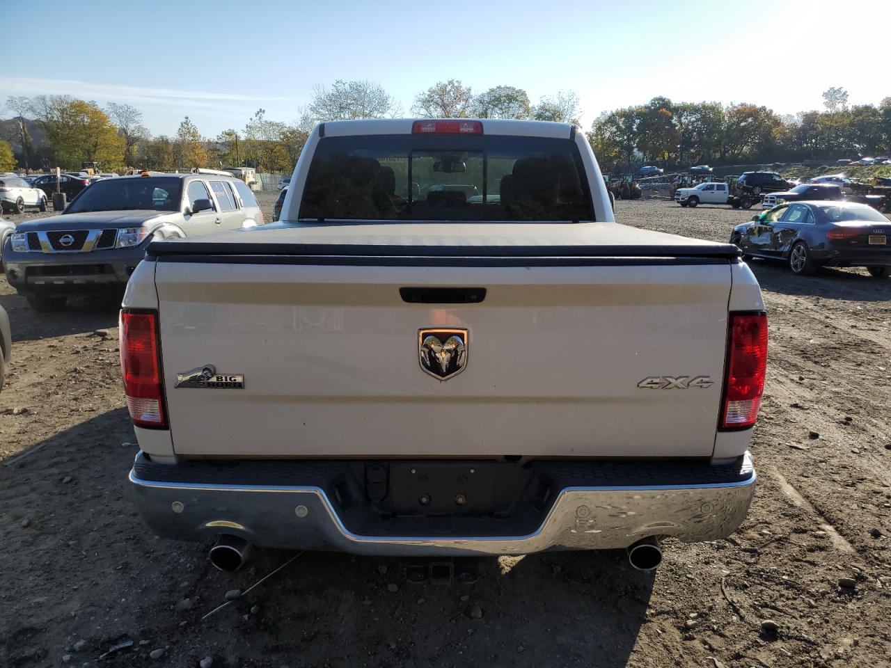 2018 Ram 1500 Slt vin: 3C6RR7LT7JG196776