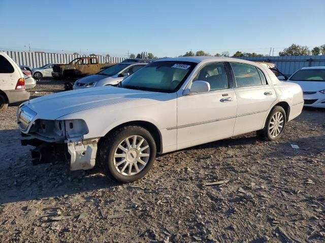 2006 Lincoln Town Car Signature