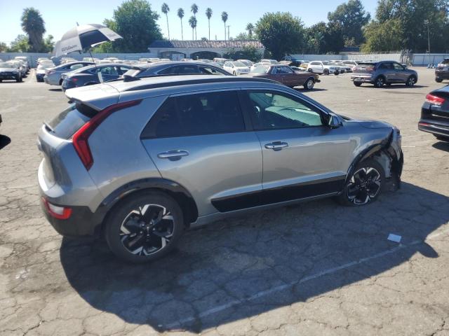 KNDCR3L1XP5034050 KIA Niro Wind