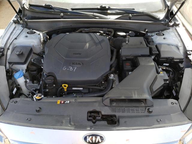 KNALC4J17H5067516 KIA Cadenza Premium