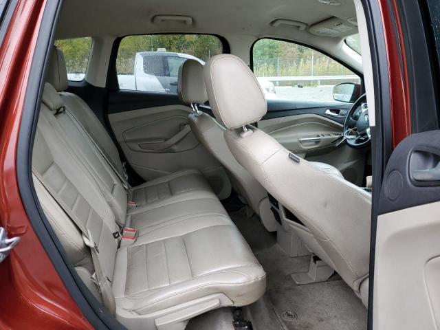 1FMCU0JX5EUC19819 Ford Escape Titanium