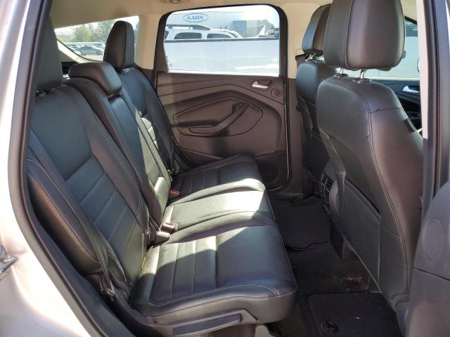 1FMCU0J94EUE39115 Ford Escape Titanium
