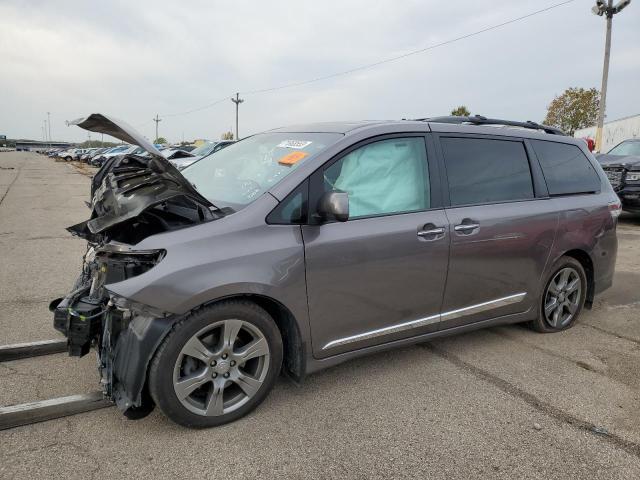 2017 Toyota Sienna SE