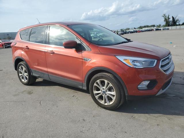 1FMCU0GD6KUA90160 Ford ESCAPE SE