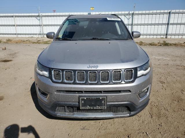 3C4NJCCB8JT406775 Jeep Compass Limited