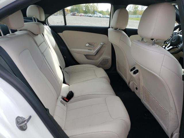 W1K3G4FB3NJ341229 Mercedes-Benz A 220 4matic