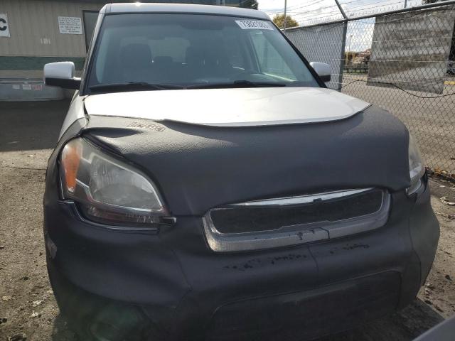 KNDJT2A27B7705704 2011 Kia Soul +