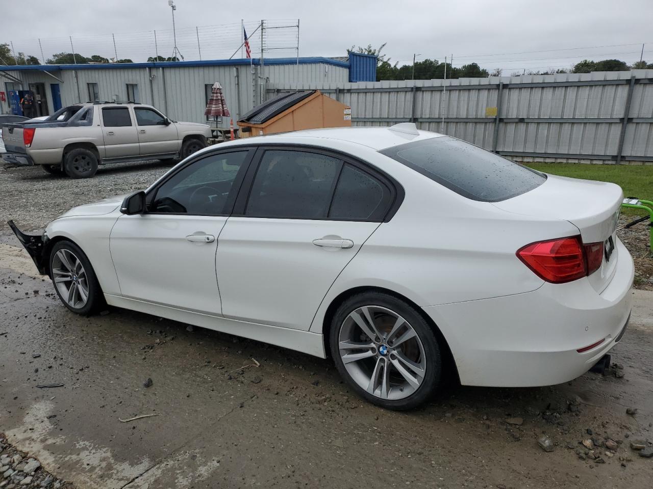 2013 BMW 328 I vin: WBA3A5C50DF356401