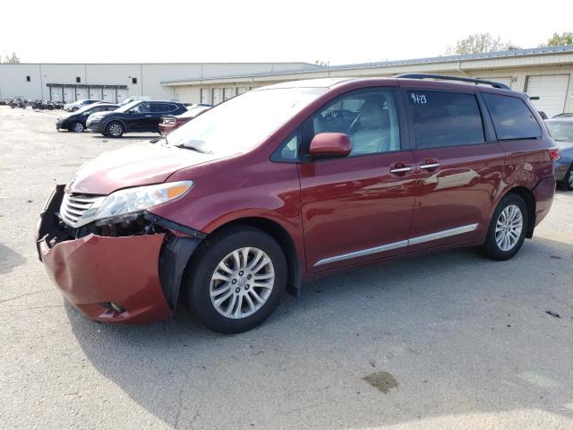 2017 Toyota Sienna XLE