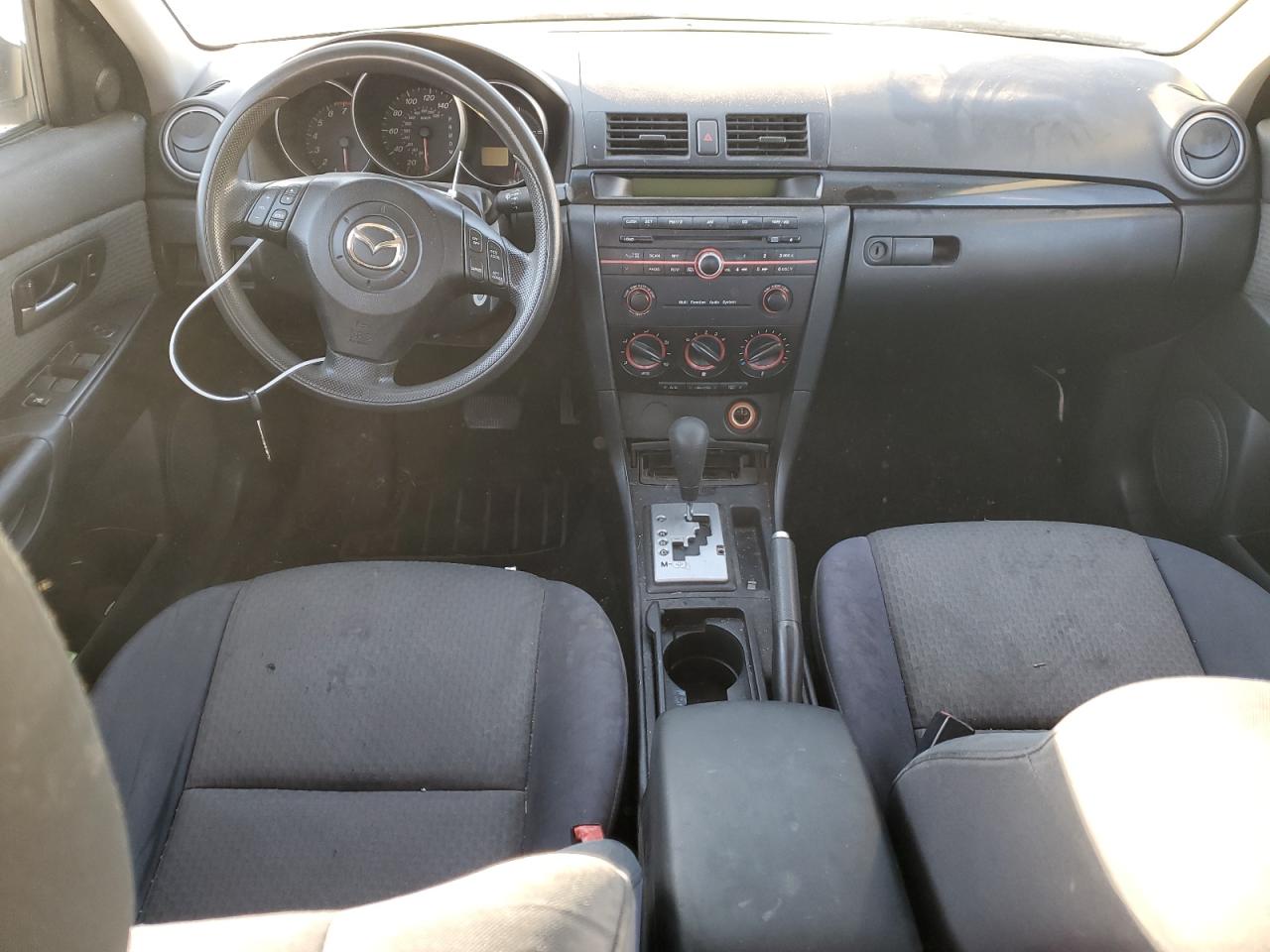 JM1BK12FX41179495 2004 Mazda 3 I