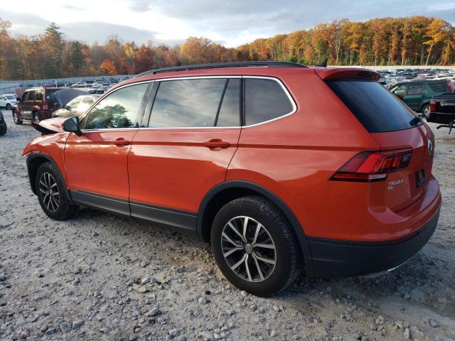 3VV2B7AX4KM171651 Volkswagen Tiguan SE 2