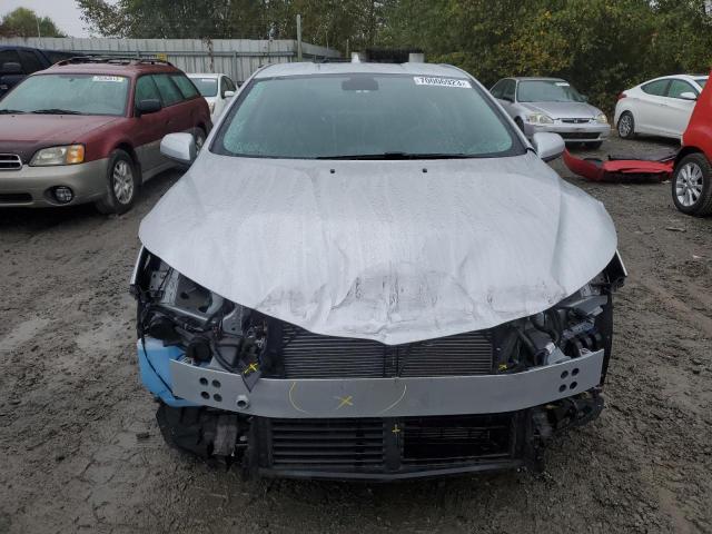 VIN 1G1RB6S50JU156703 2018 Chevrolet Volt, Premier no.5