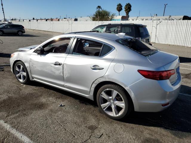 19VDE1F32EE001197 Acura ILX 20