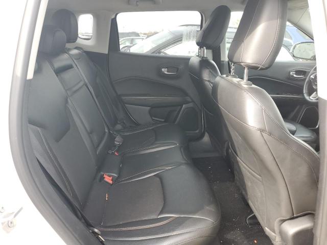 3C4NJCBB6JT368450 Jeep Compass Latitude