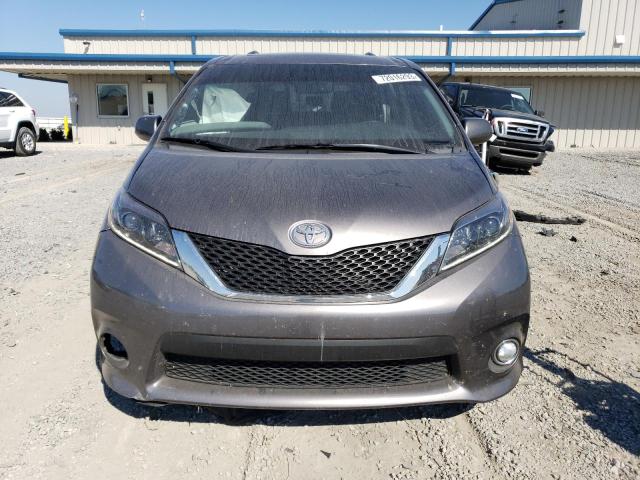 5TDXZ3DC0HS819500 2017 TOYOTA SIENNA, photo no. 5