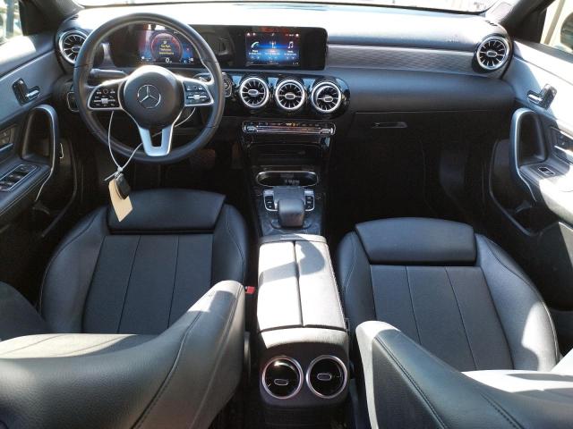 WDD3G4EB5KW022561 Mercedes-Benz A 220