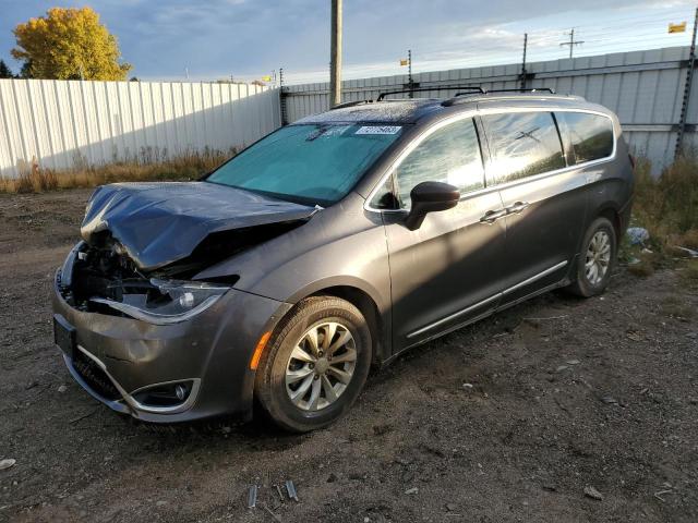 Lot #2420796864 2017 CHRYSLER PACIFICA T salvage car