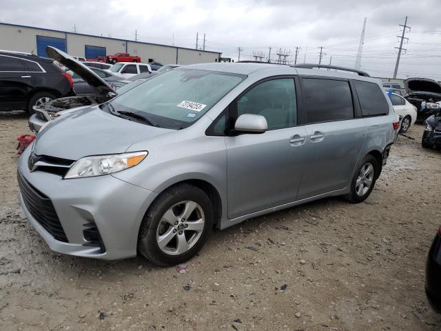 2019 Toyota Sienna LE