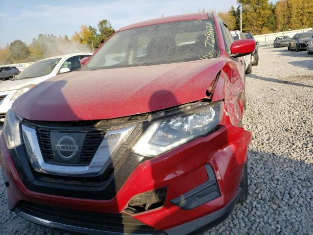 2017 Nissan Rogue S VIN: JN8AT2MT3HW402667 Lot: 72734173