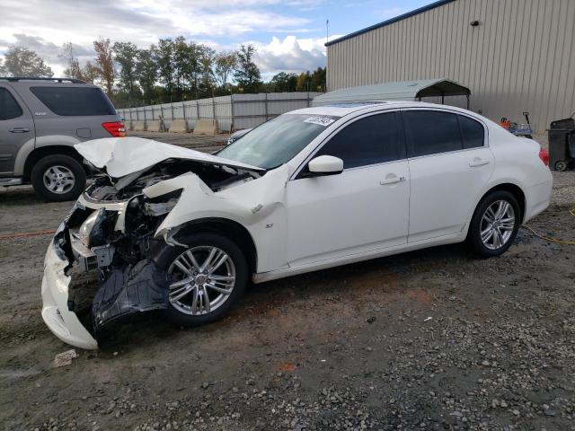 2015 INFINITI Q40 