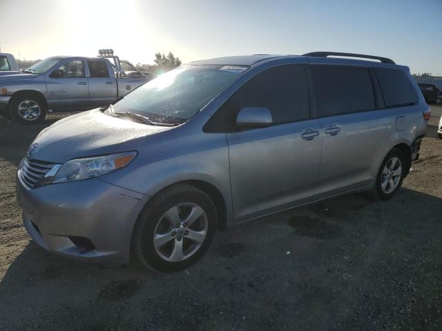 2015 Toyota Sienna LE