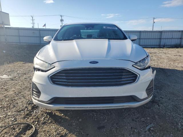 3FA6P0HD4KR272508 Ford Fusion SE 5