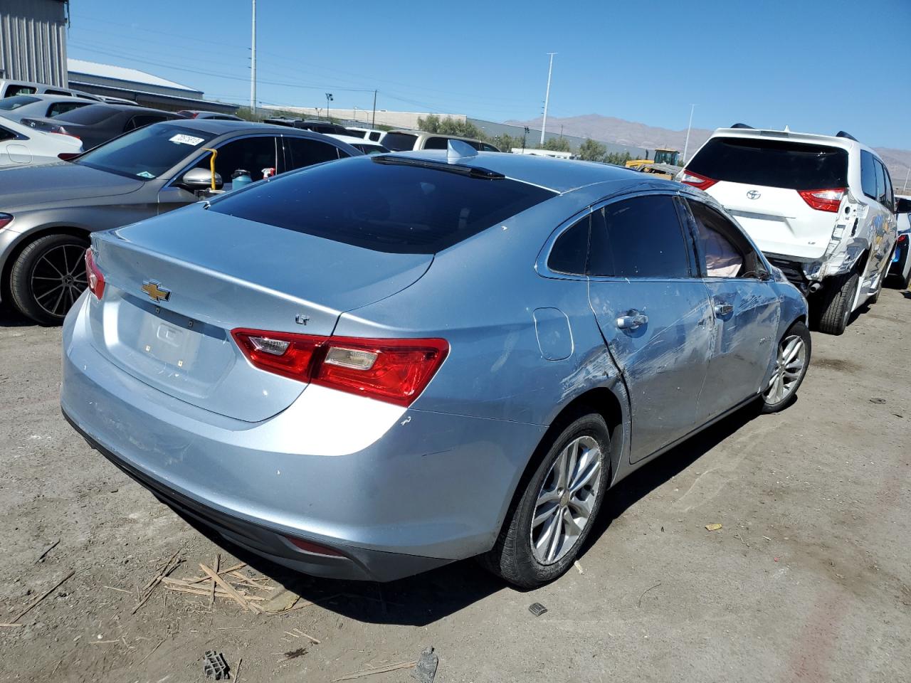 2018 Chevrolet Malibu Lt vin: 1G1ZD5ST8JF241022