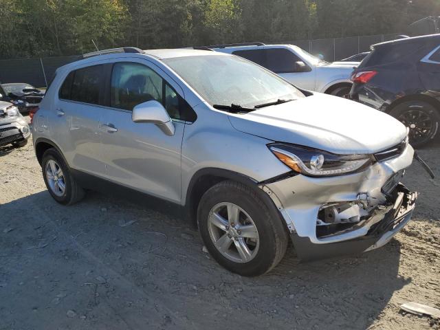 3GNCJLSB4JL252758 Chevrolet TRAX 1LT