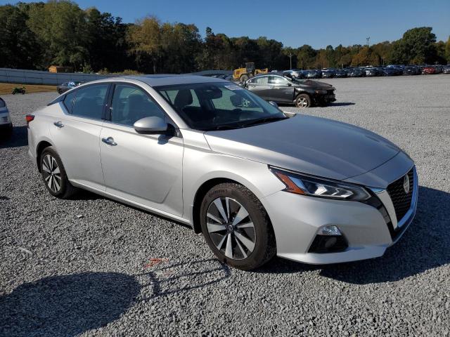 1N4BL4DW3KC196982 Nissan ALTIMA SV