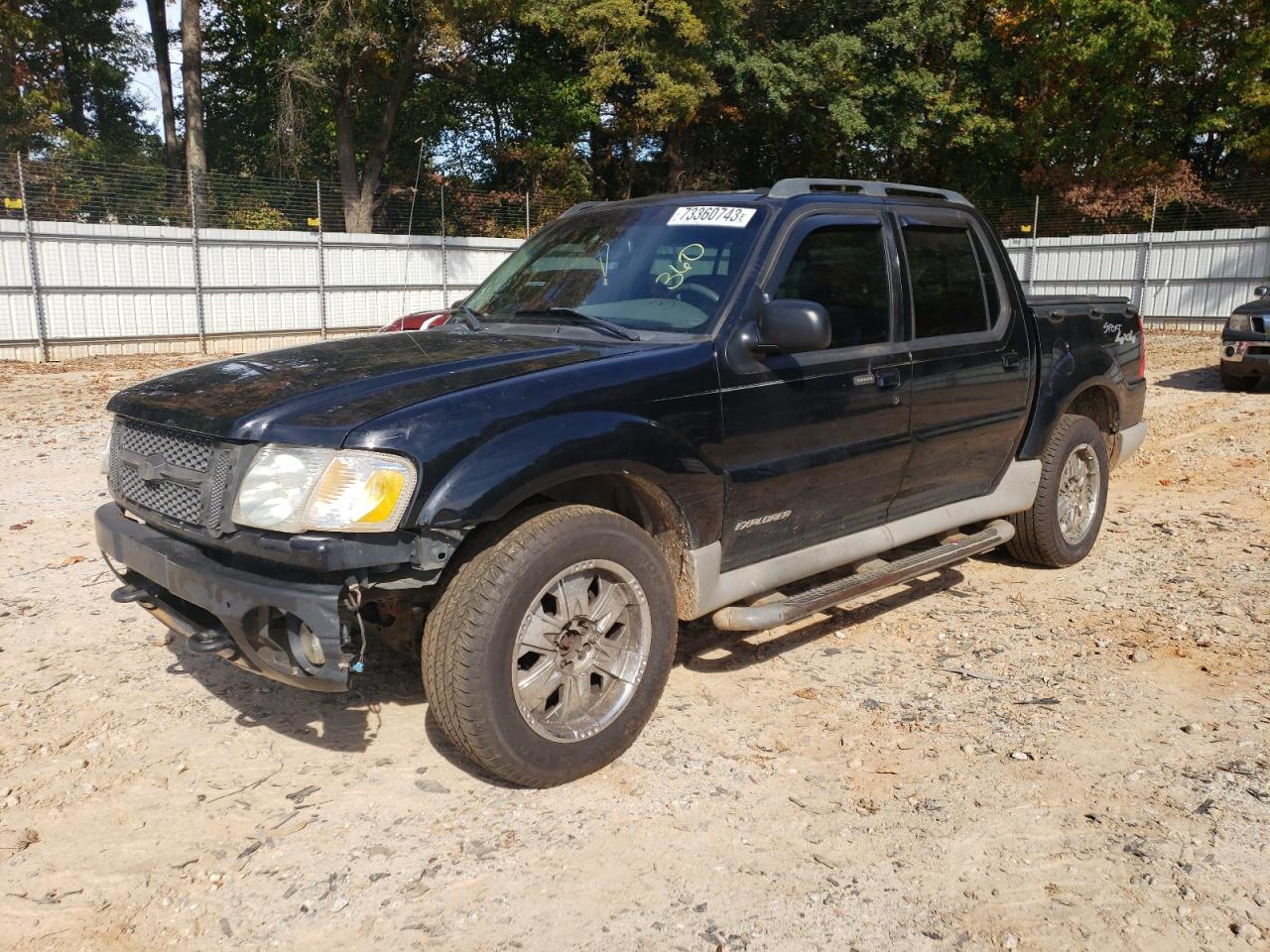 2002 Ford Explorer S 4.0L for Sale in Austell, GA - Front End