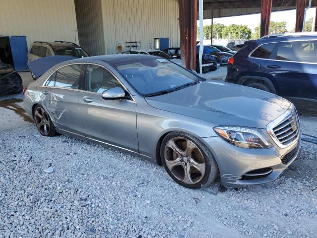 WDDUG8FB9GA218808 Mercedes-Benz S 550 4matic