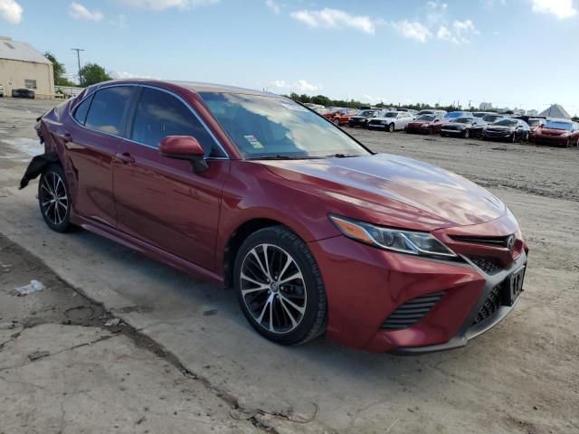  TOYOTA CAMRY 2018 Червоний