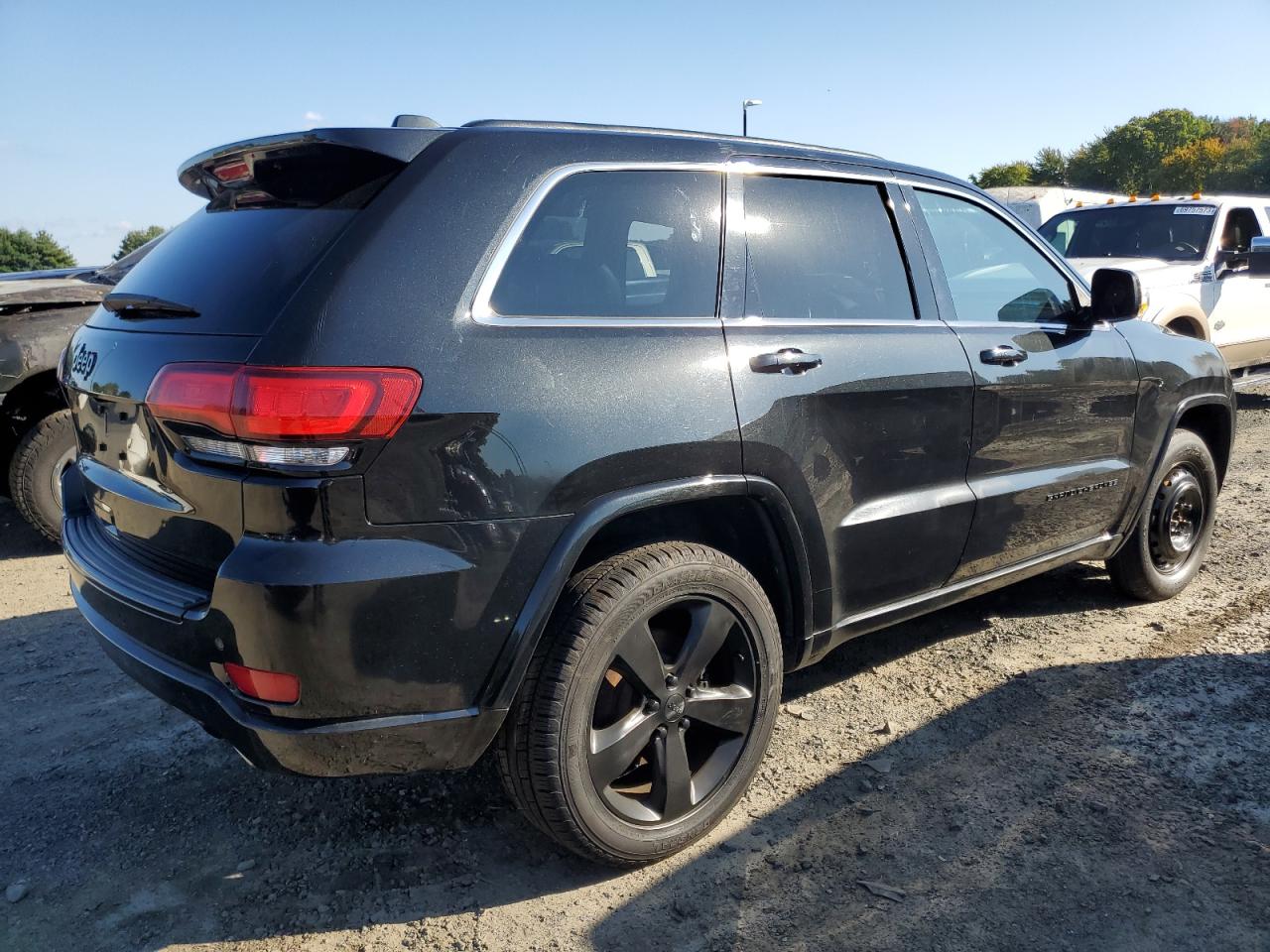 2015 Jeep Grand Cherokee Laredo vin: 1C4RJFAG4FC224835