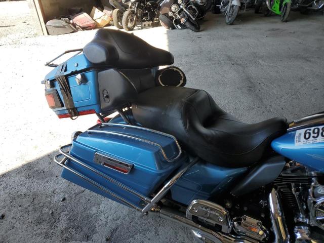 2011 HARLEY-DAVIDSON FLHTCU 1HD1FC419BB664195