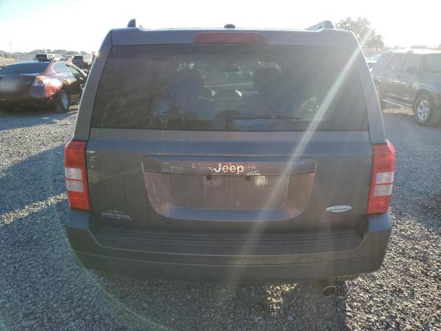 1C4NJPFA0GD794335 Jeep Patriot Latitude