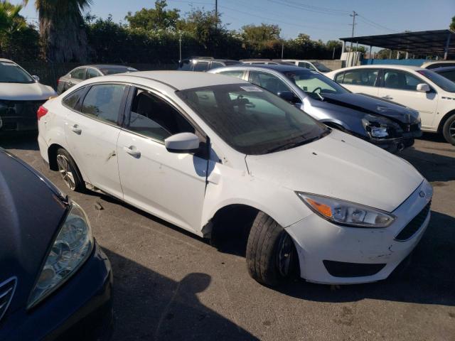 1FADP3FE7JL261066 Ford FOCUS SE