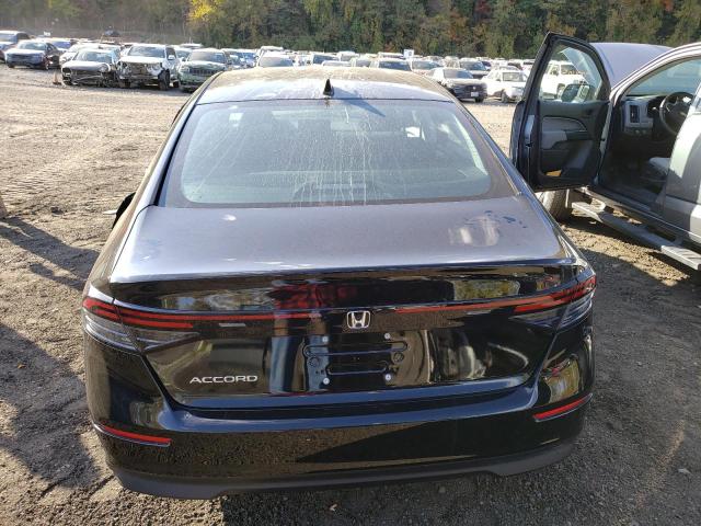 1HGCY1F3XPA028651 Honda Accord EX 6