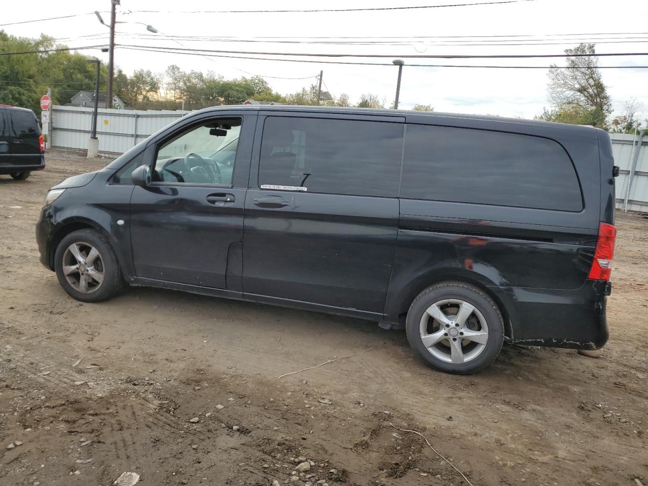 2017 Mercedes-Benz Metris vin: WD4PG2EEXH3333915